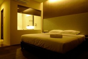 Hotel Austin Paradise