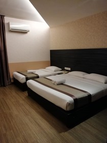 Hotel Austin Paradise