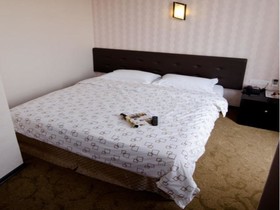 Hotel S Bee