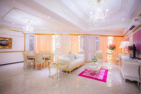 Lace Boutique Hotel