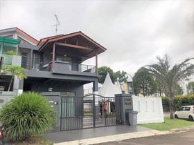 Oyo 90476 Casa Azlinda Muslim Homestay I