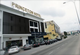 Hotel Zamburger Bukit Indah