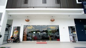 Hotel Zamburger Bukit Indah