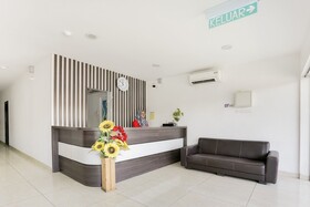 Rich Hotel by OYO Rooms