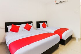 Rich Hotel by OYO Rooms