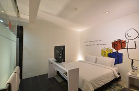 Zoom Inn Boutique