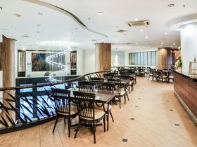 Four Seasons Ruili Hotel by OYO Rooms