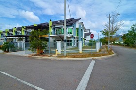 Homestay ImpianaCasa Kluang