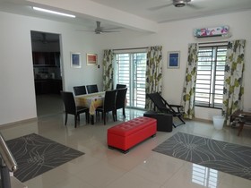 Homestay ImpianaCasa Kluang