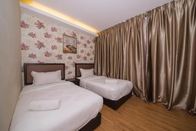 Oro Hotel