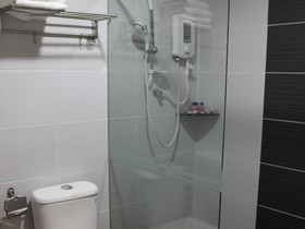 Clover Hotel
