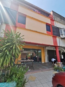 Oyo 90086 My Seven Days Inn