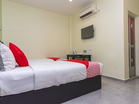 Muar City Hotel By OYO Rooms