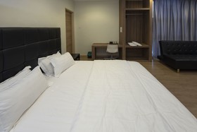 Oyo 90271 Tai Hoe Apartment