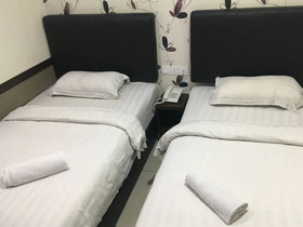 Mf Hotel by OYO Rooms