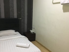 Mf Hotel by OYO Rooms