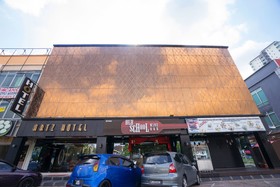 Artz Hotel