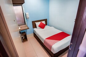 Dream House Hotel