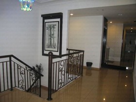 Rainbow Hotel