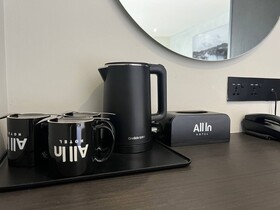 All In Hotel