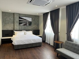 All In Hotel