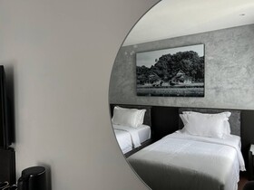 All In Hotel