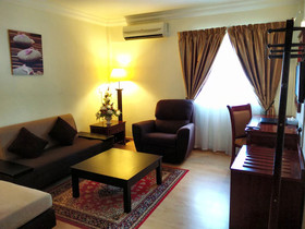 Capital O 89658 Bustani Hotel