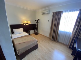 Capital O 89658 Bustani Hotel