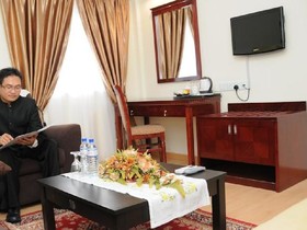 Capital O 89658 Bustani Hotel