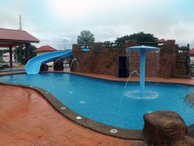Capital O 89658 Bustani Hotel