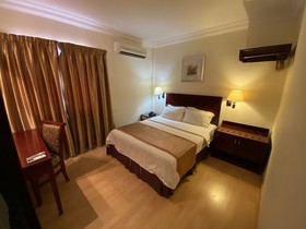 Capital O 89658 Bustani Hotel