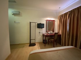 Capital O 89658 Bustani Hotel