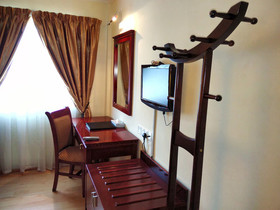 Capital O 89658 Bustani Hotel