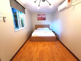 Petak Padin Cottage by The Pool