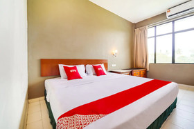 S S Motel by OYO Rooms