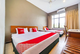 S S Motel by OYO Rooms