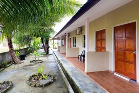 Anies Village Motel by ZEN Rooms