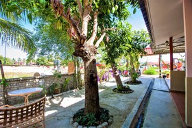 Anies Village Motel by ZEN Rooms
