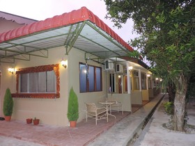 Anies Village Motel