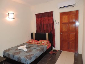 Anies Village Motel