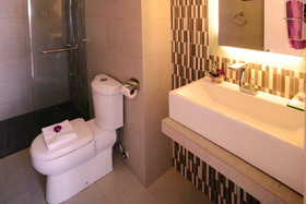 Bella Vista Waterfront Resort & Spa