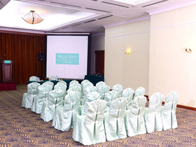 Bella Vista Waterfront Resort & Spa