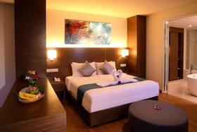 Bella Vista Waterfront Resort & Spa