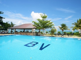 Bella Vista Waterfront Resort & Spa