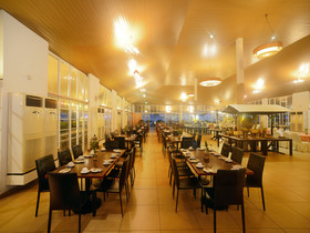 Bella Vista Waterfront Resort & Spa