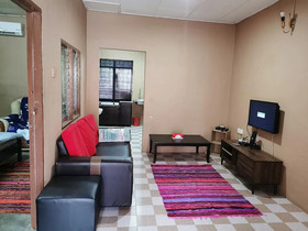 Bobi's Cafe Backpackers Hostel