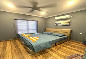 Capital O 90949 Pelangi Beach Resort Mersing