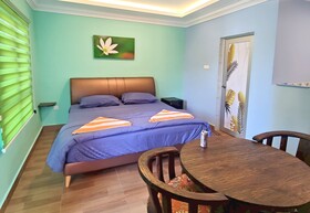 Capital O 90949 Pelangi Beach Resort Mersing