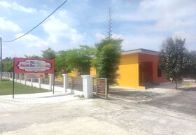 Capital O 90949 Pelangi Beach Resort Mersing