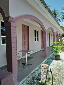 Kampung Guesthouse Hostel